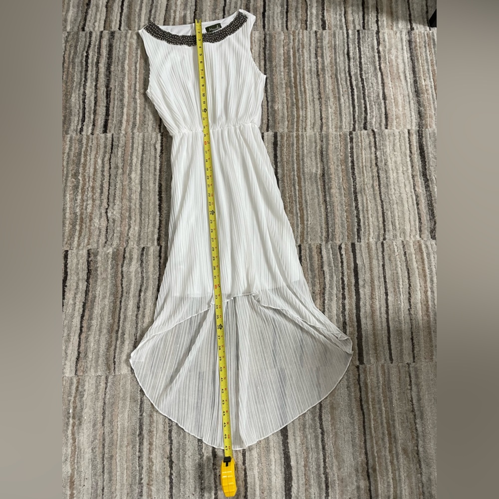 Gorgeous Hi-Lo beaded neck dress - Small - Picture 6 of 8